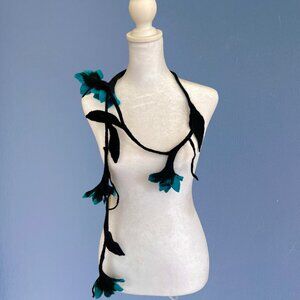 *NWOT* Wearable Art - Blue Felt Flower Necklace I Artisan Made